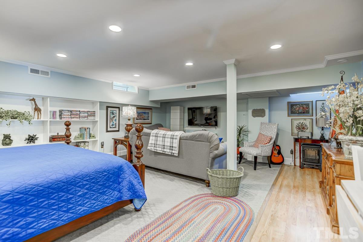 915 Mills Street Raleigh, NC 27608 - Photo 15 of 26