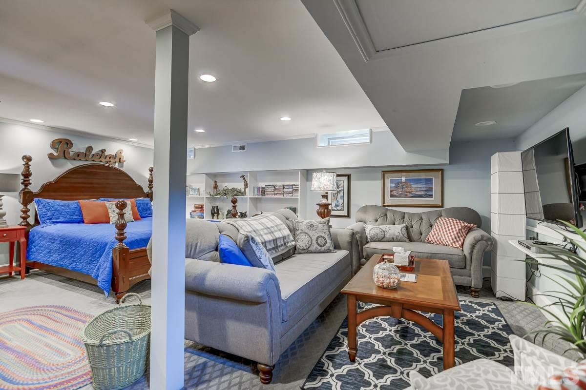 915 Mills Street Raleigh, NC 27608 - Photo 16 of 26