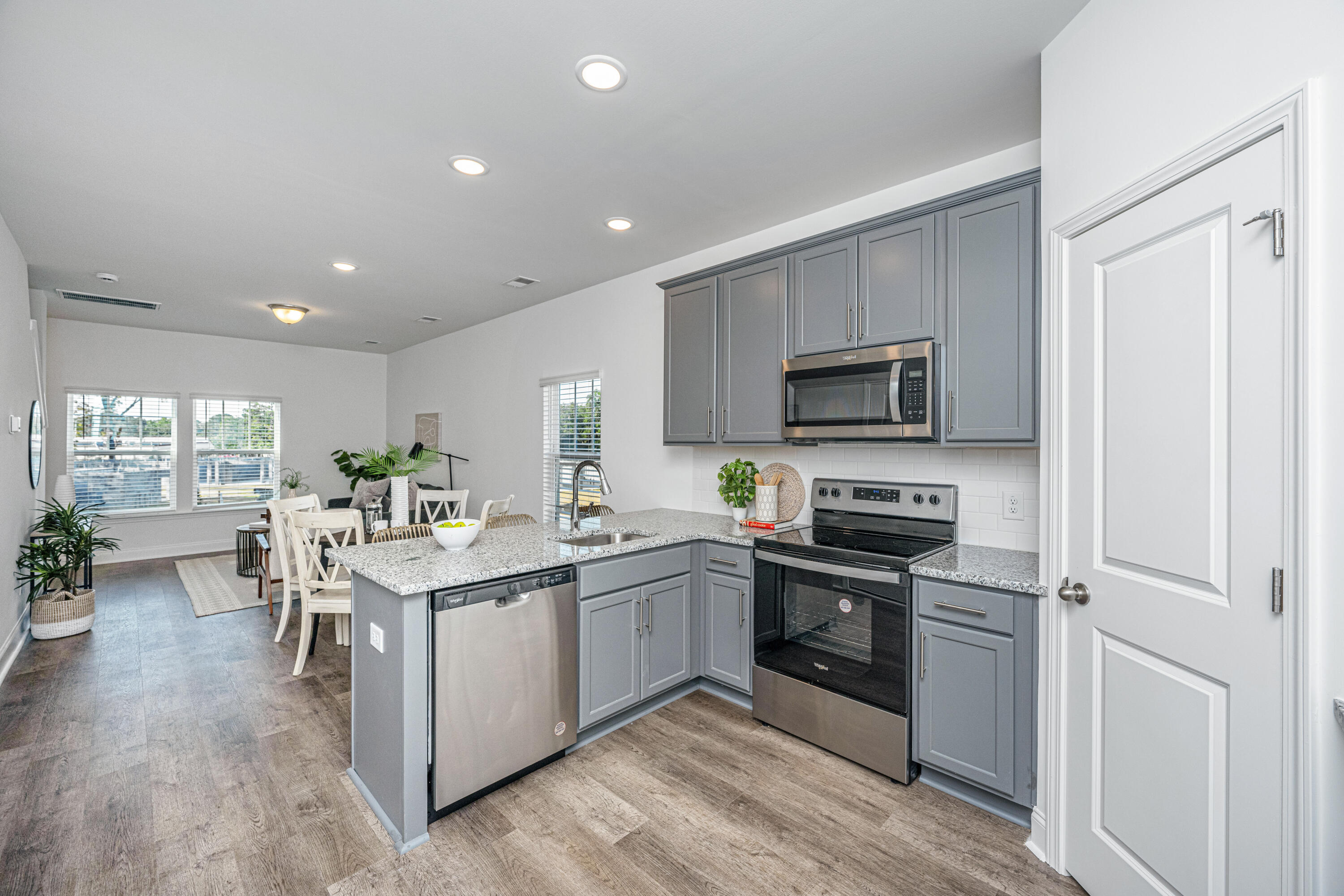 213 Cache Court Charleston, SC 29414 - Photo 9 of 32 Kitchen