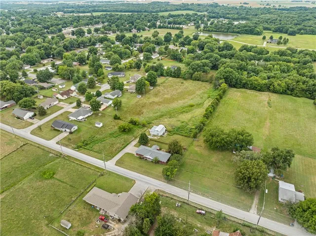 $296,000 | 403 North Truman Street, Lamar, MO 64759