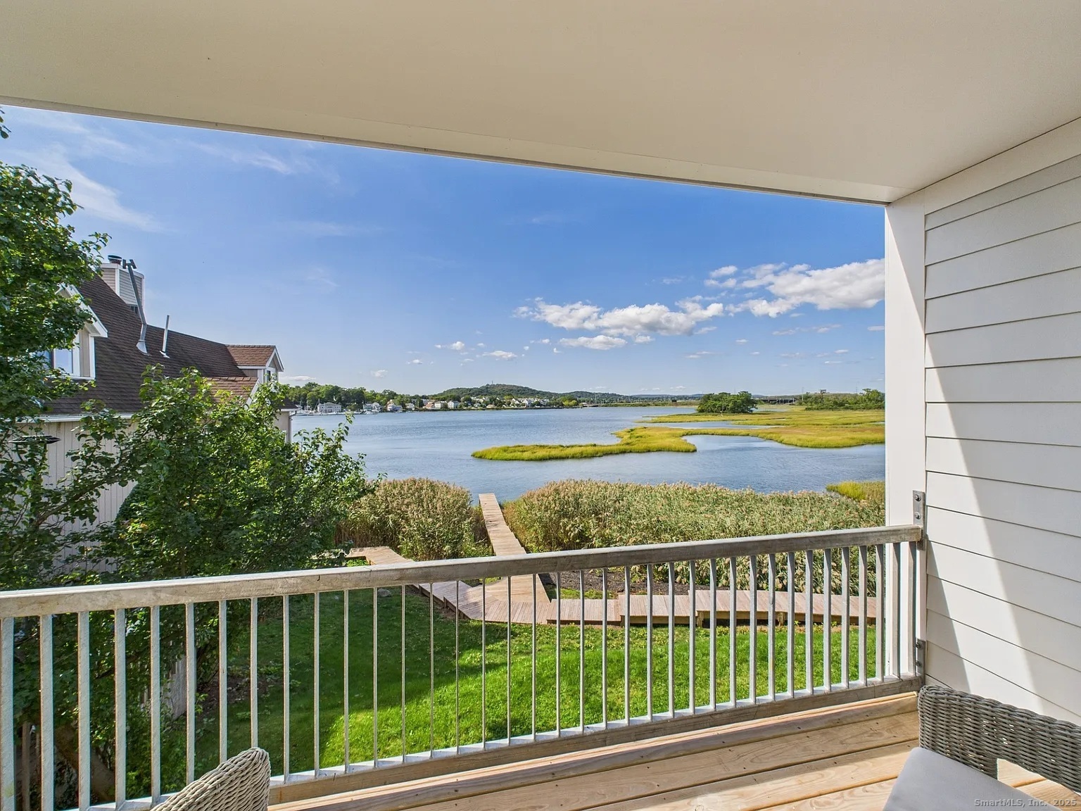 904 Quinnipiac Avenue, Unit 3 New Haven, CT 06513 - Photo 12 of 19 a view of a city street from a balcony