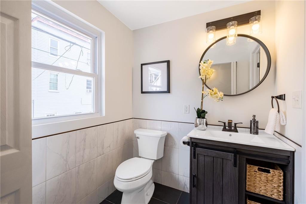 4055 Howley Street Pittsburgh, PA 15224 - Photo 11 of 24 Gallery Image 11
