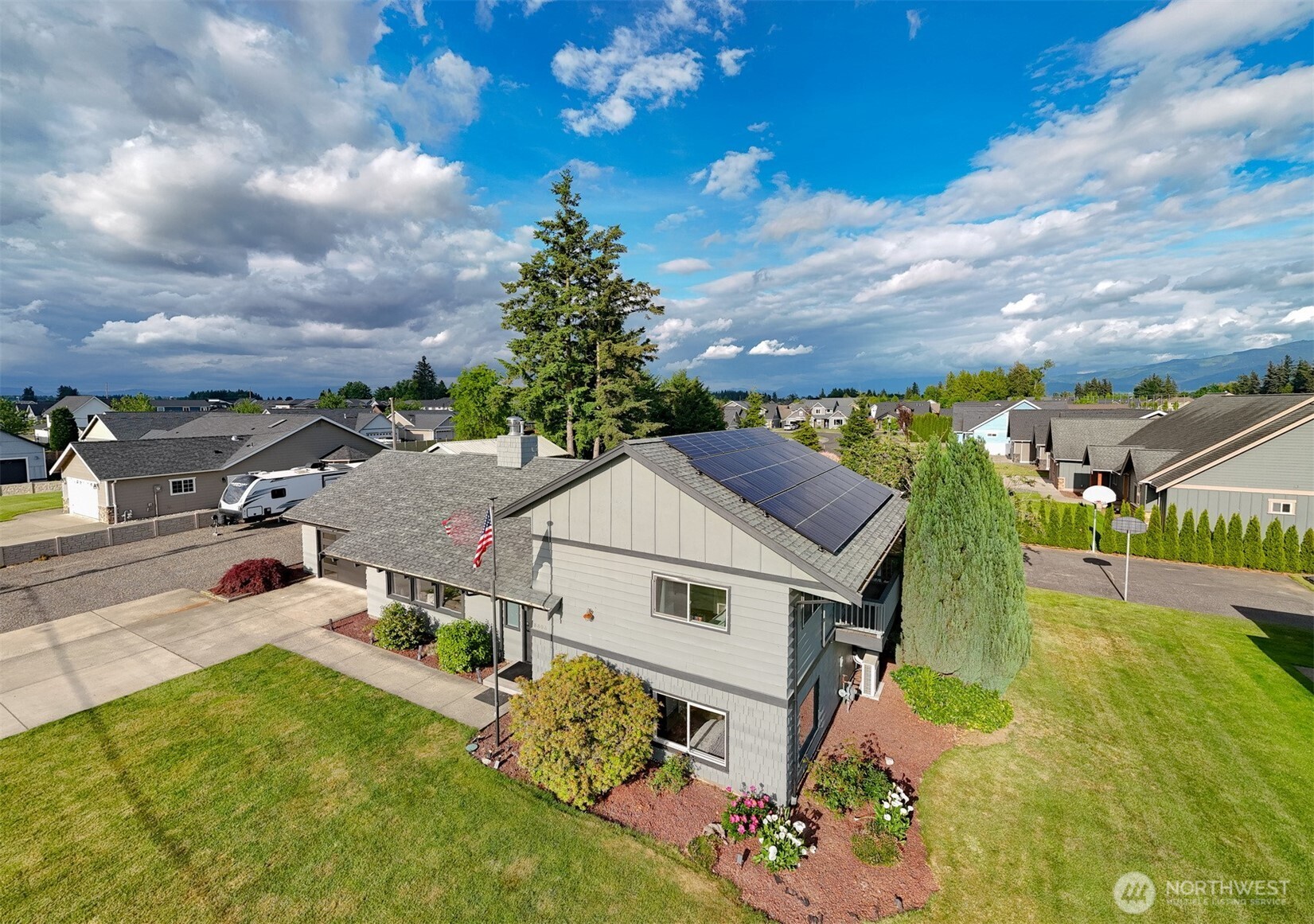 8808 Line Road Lynden, WA 98264 - Photo 2 of 36