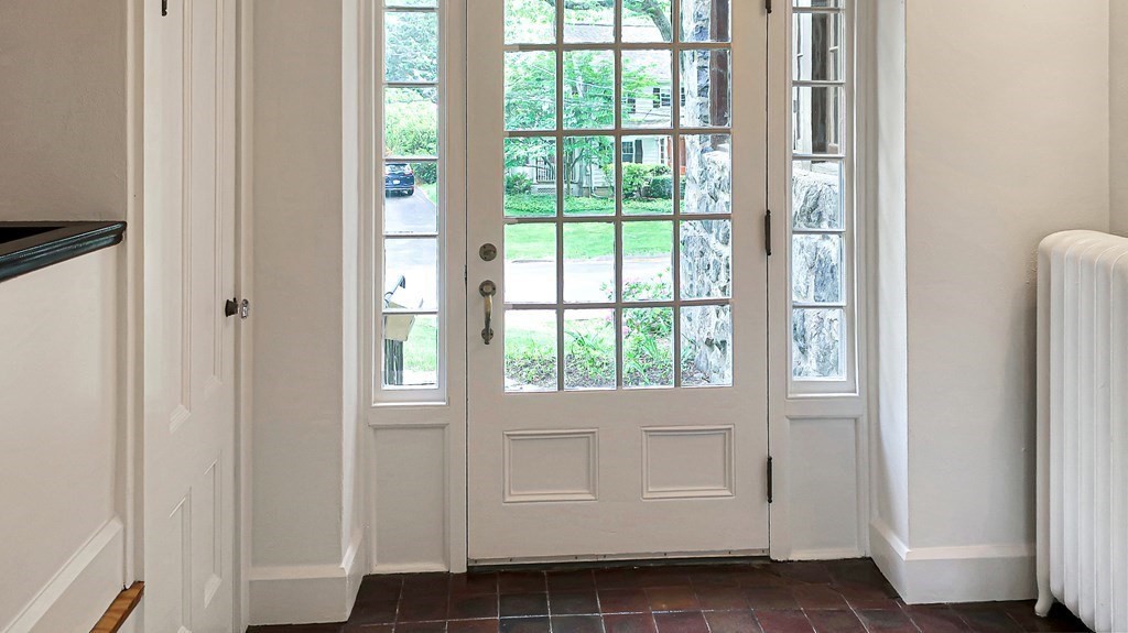 39 Locust Avenue Lexington, MA 02421 - Photo 3 of 32 a view of an entryway with a window