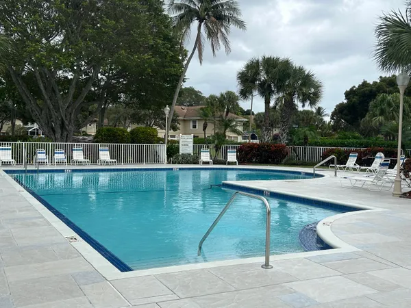 $339,900 | 4802 Roxbury Court, Boynton Beach, FL 33436
