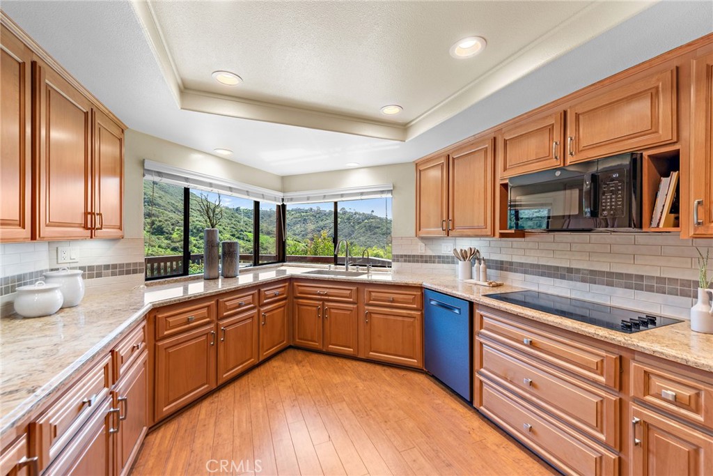 1362 Morningside Drive Laguna Beach, CA 92651 - Photo 15 of 42