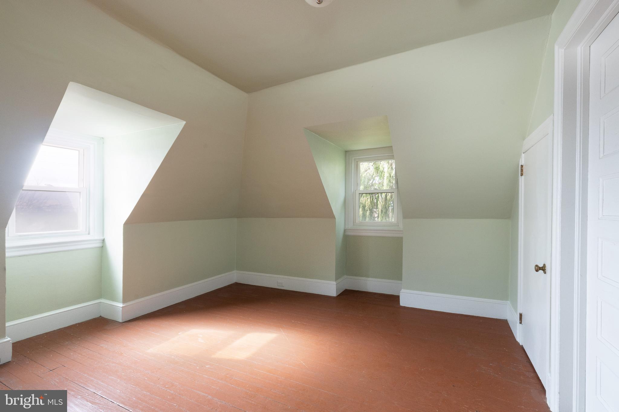 112 East Township Line Road Havertown, PA 19083 - Photo 19 of 40 an empty room with windows
