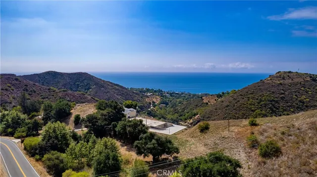 $4,950,000 | 5767 Latigo Canyon Road, Malibu, CA 90265
