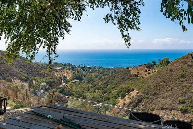 $4,950,000 | 5767 Latigo Canyon Road, Malibu, CA 90265