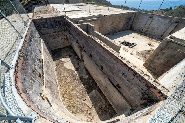 $4,950,000 | 5767 Latigo Canyon Road, Malibu, CA 90265