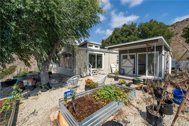 $4,950,000 | 5767 Latigo Canyon Road, Malibu, CA 90265