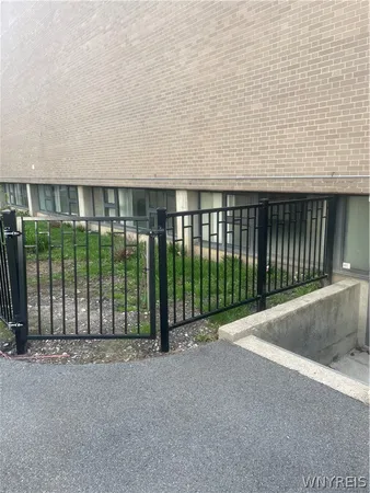 $2,100 | 130 Linwood Avenue, Buffalo, NY 14209