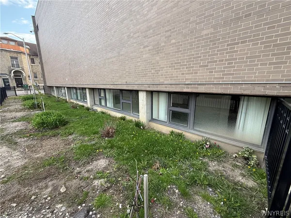 $2,100 | 130 Linwood Avenue, Buffalo, NY 14209
