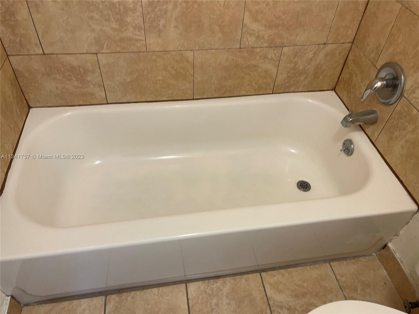 8311 Sands Point Boulevard, Unit R101 Tamarac, FL 33321 - Photo 20 of 29 Gallery Image 20