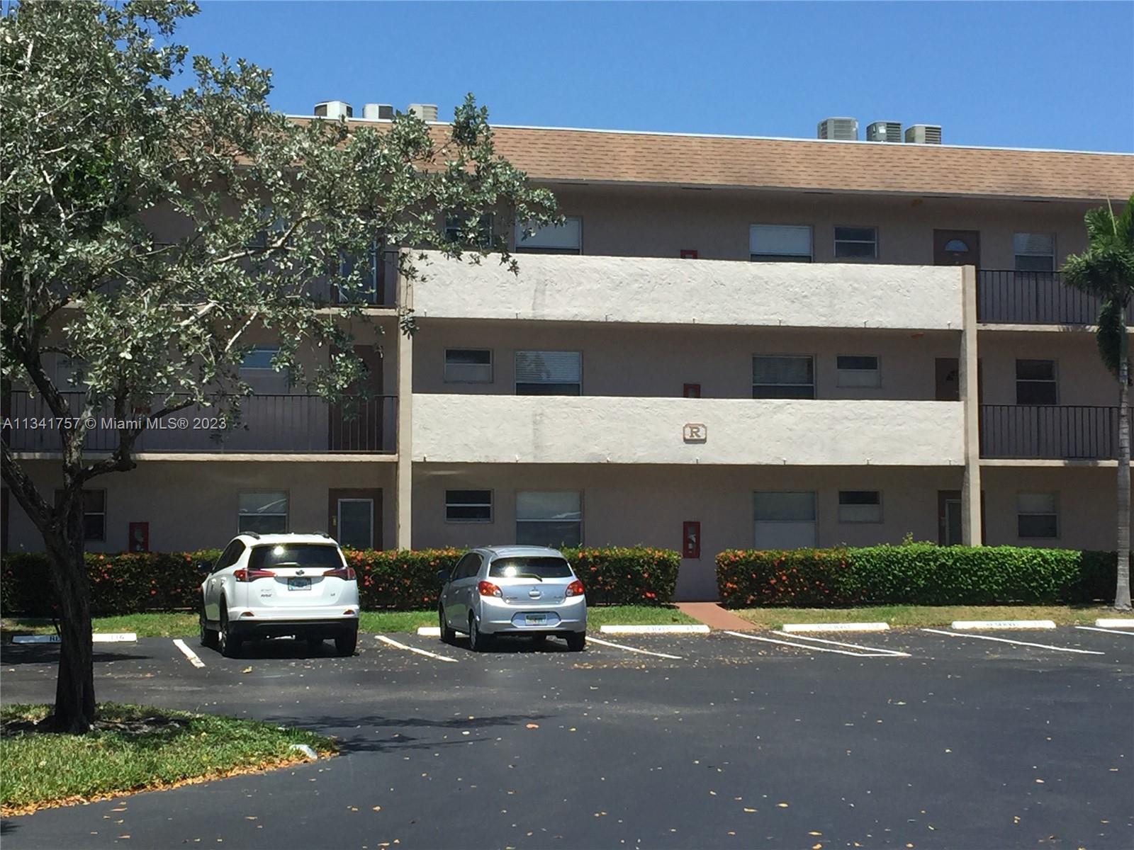 8311 Sands Point Boulevard, Unit R101 Tamarac, FL 33321 - Photo 5 of 29 Gallery Image 5