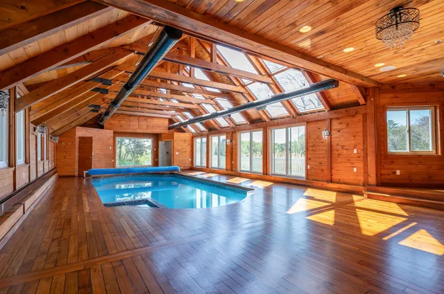 $2,249,000 | 51 Depot Road, Hampton Falls, NH 03844