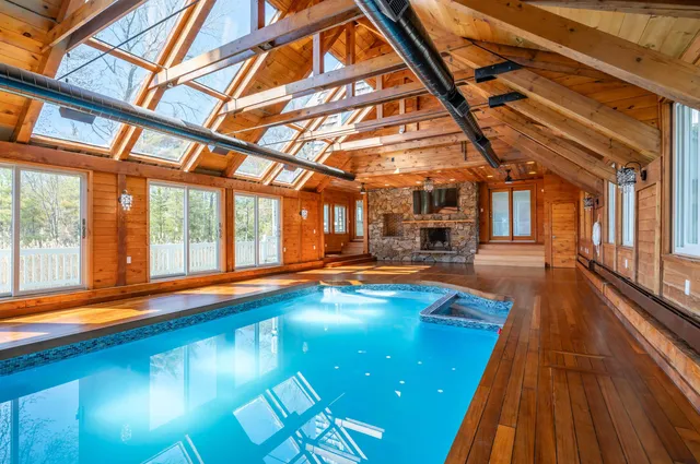 $2,249,000 | 51 Depot Road, Hampton Falls, NH 03844