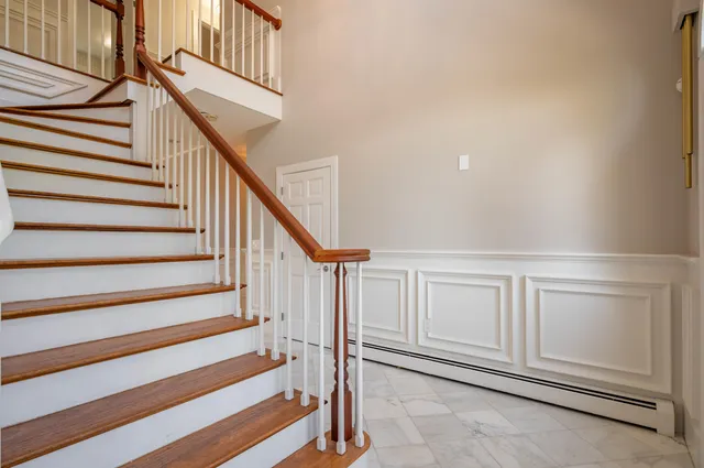 $2,249,000 | 51 Depot Road, Hampton Falls, NH 03844