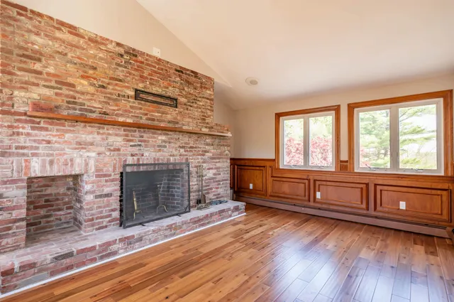 $2,249,000 | 51 Depot Road, Hampton Falls, NH 03844