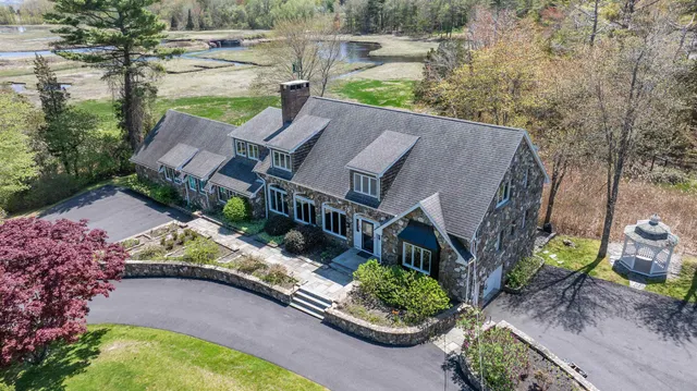 $2,249,000 | 51 Depot Road, Hampton Falls, NH 03844