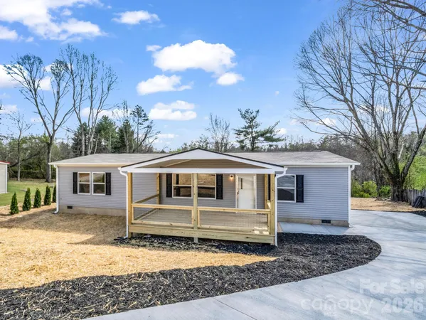 $319,000 | 129 Haven Road, East Flat Rock, NC 28726