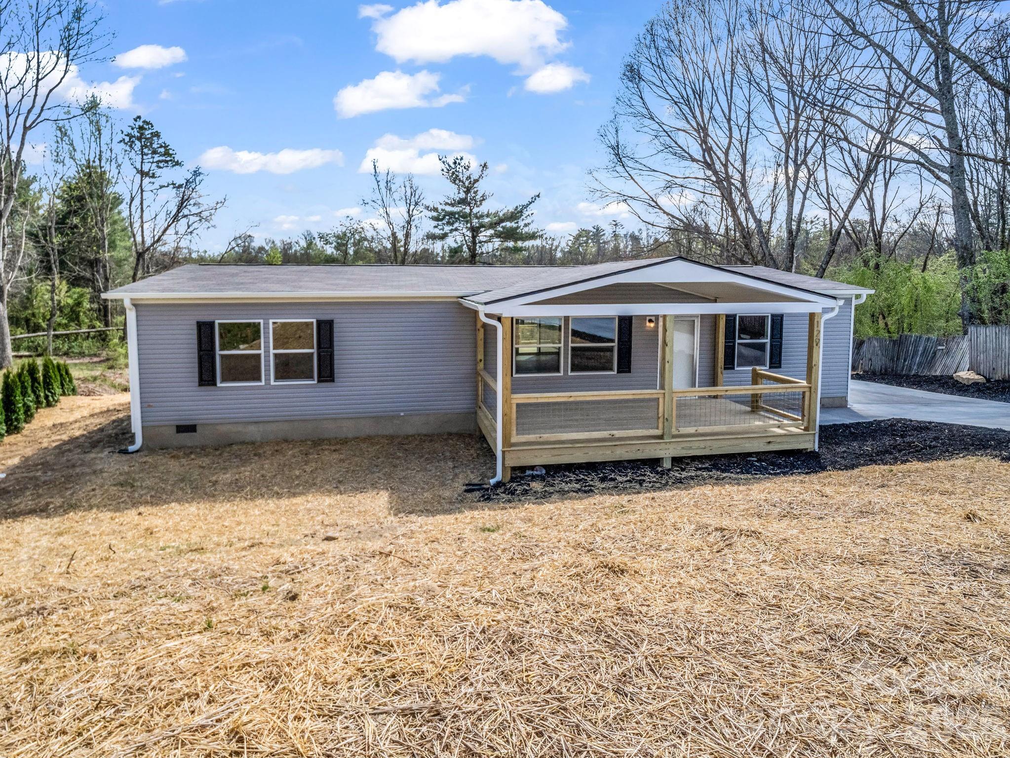 129 Haven Road East Flat Rock, NC 28726 - Photo 31 of 39