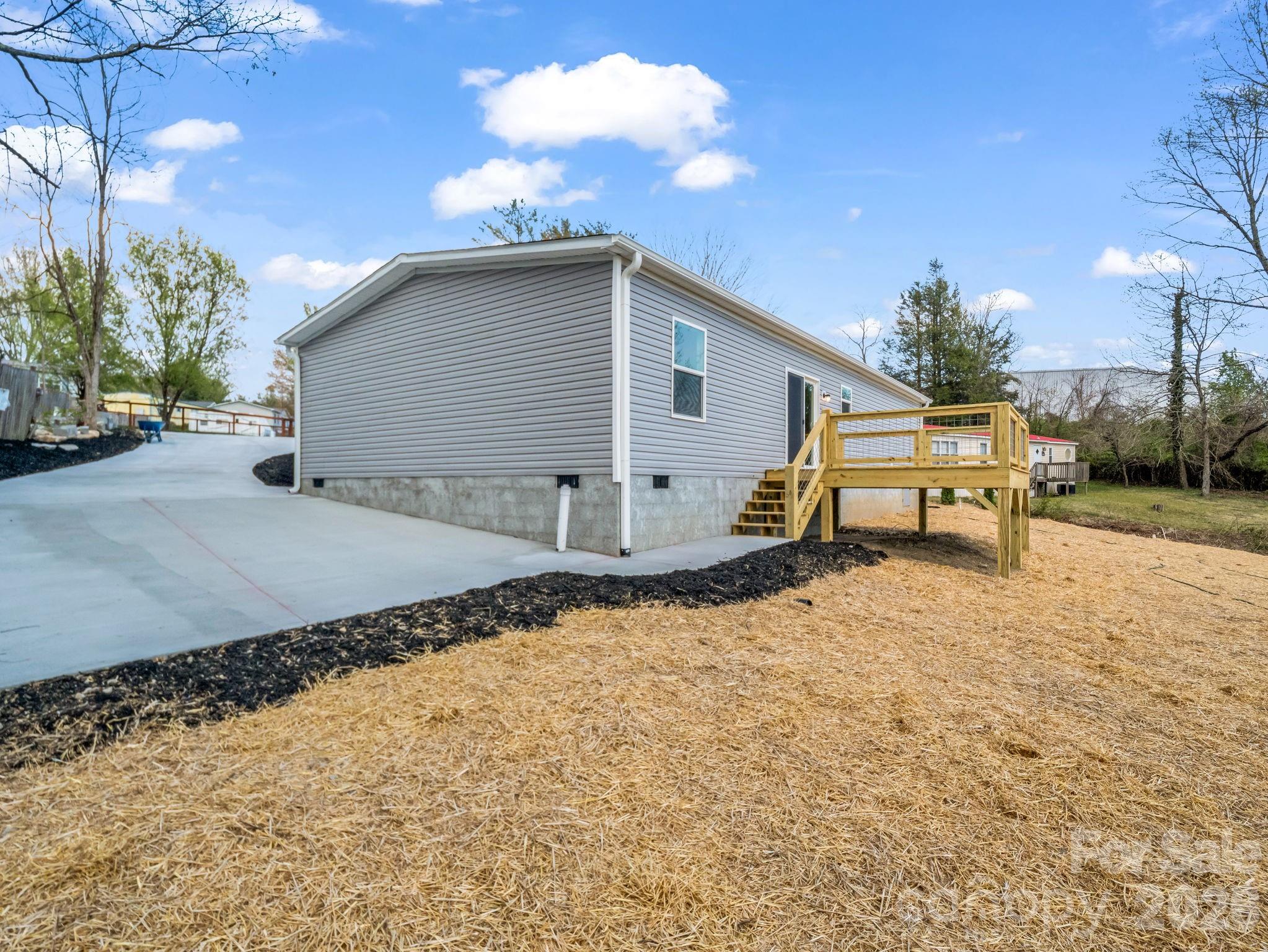 129 Haven Road East Flat Rock, NC 28726 - Photo 35 of 39