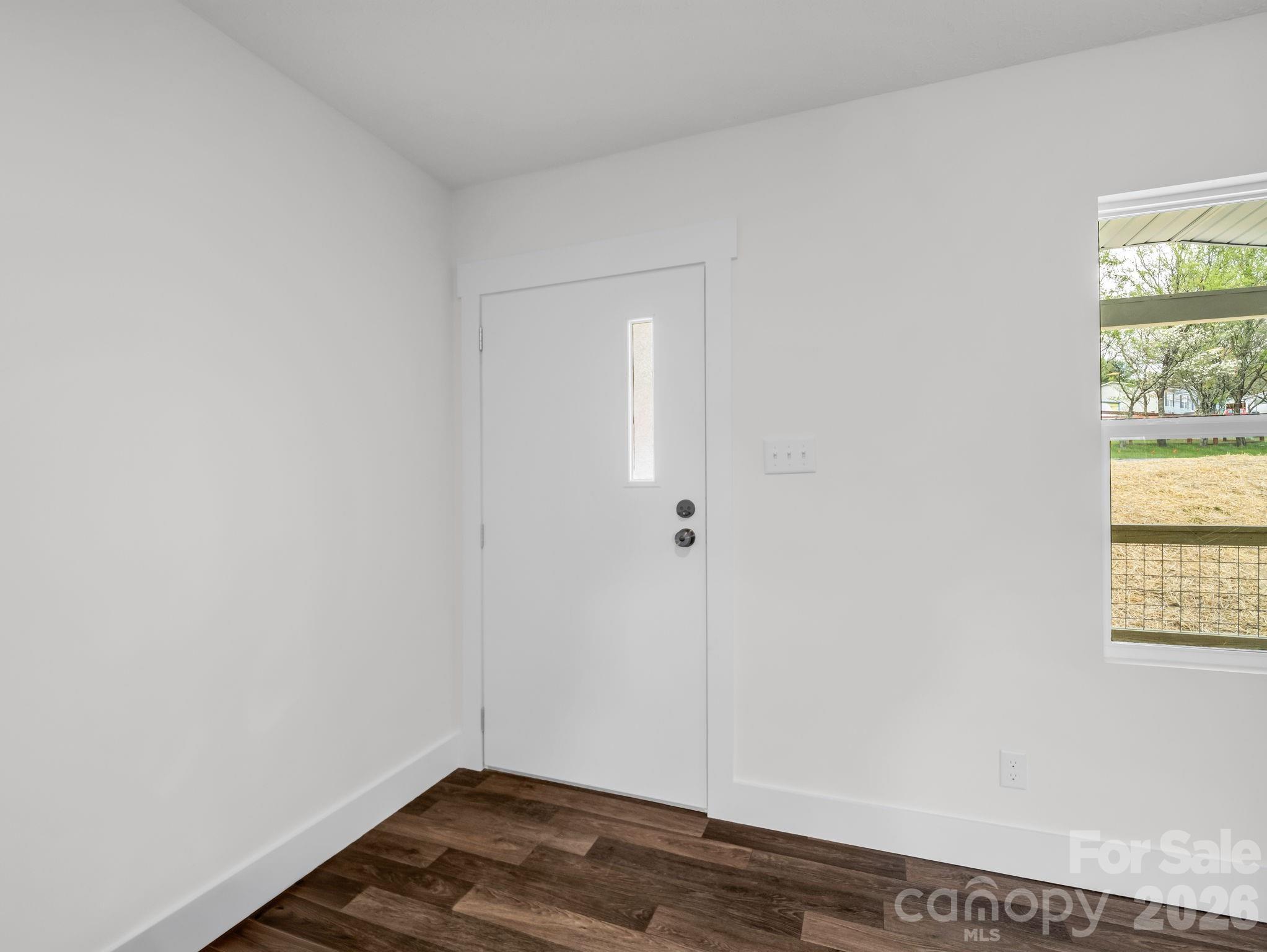 129 Haven Road East Flat Rock, NC 28726 - Photo 5 of 39