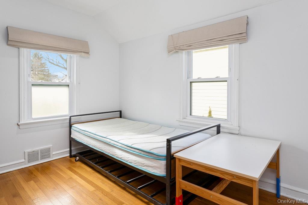 155 White Road Scarsdale, NY 10583 - Photo 12 of 16