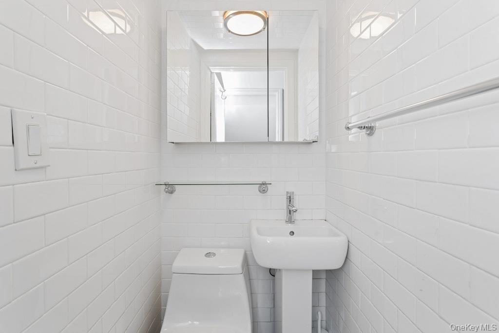 155 White Road Scarsdale, NY 10583 - Photo 6 of 16 Powder room on first floor.
