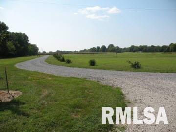 3344 South Hotze Road Salem, IL 62881 - Photo 4 of 12