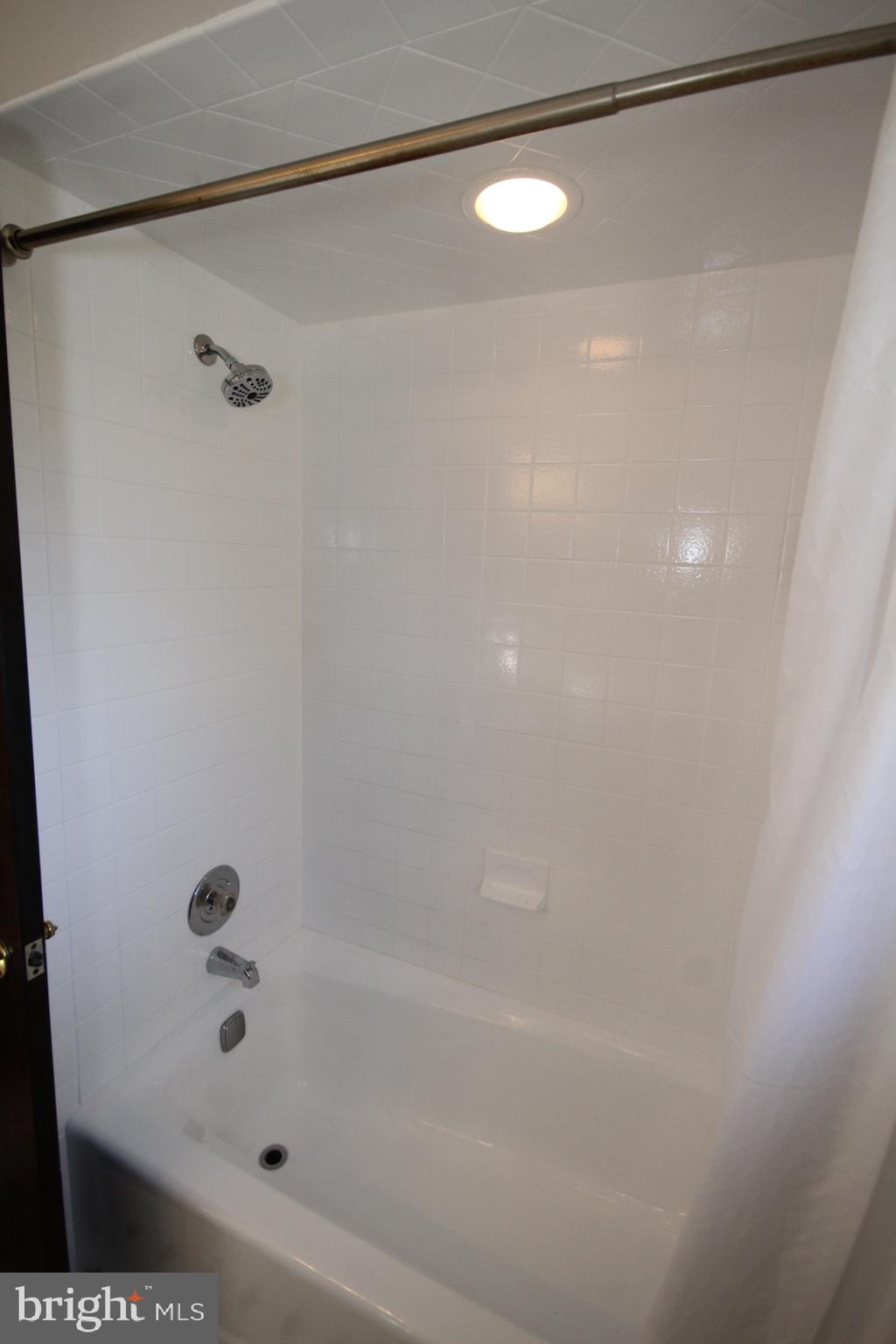 316 Thies Road Sewell, NJ 08080 - Photo 44 of 64 Gallery Image 44