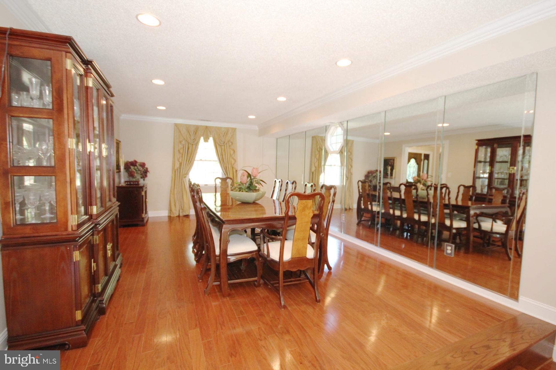 316 Thies Road Sewell, NJ 08080 - Photo 8 of 64 Gallery Image 8