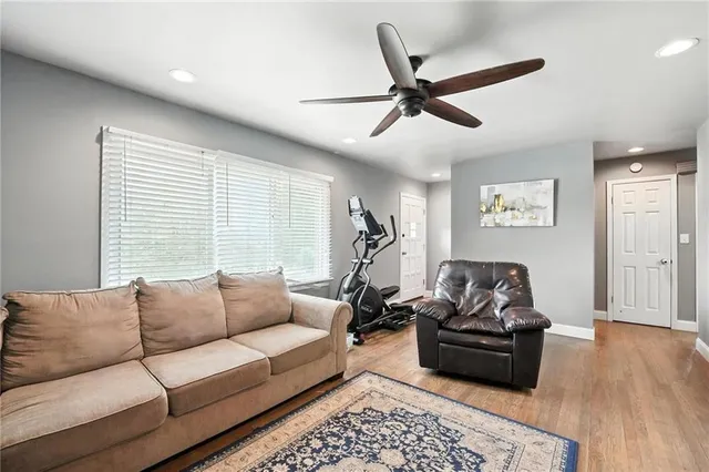 $210,000 | 2404 East Red Bridge Road, Kansas City, MO 64131