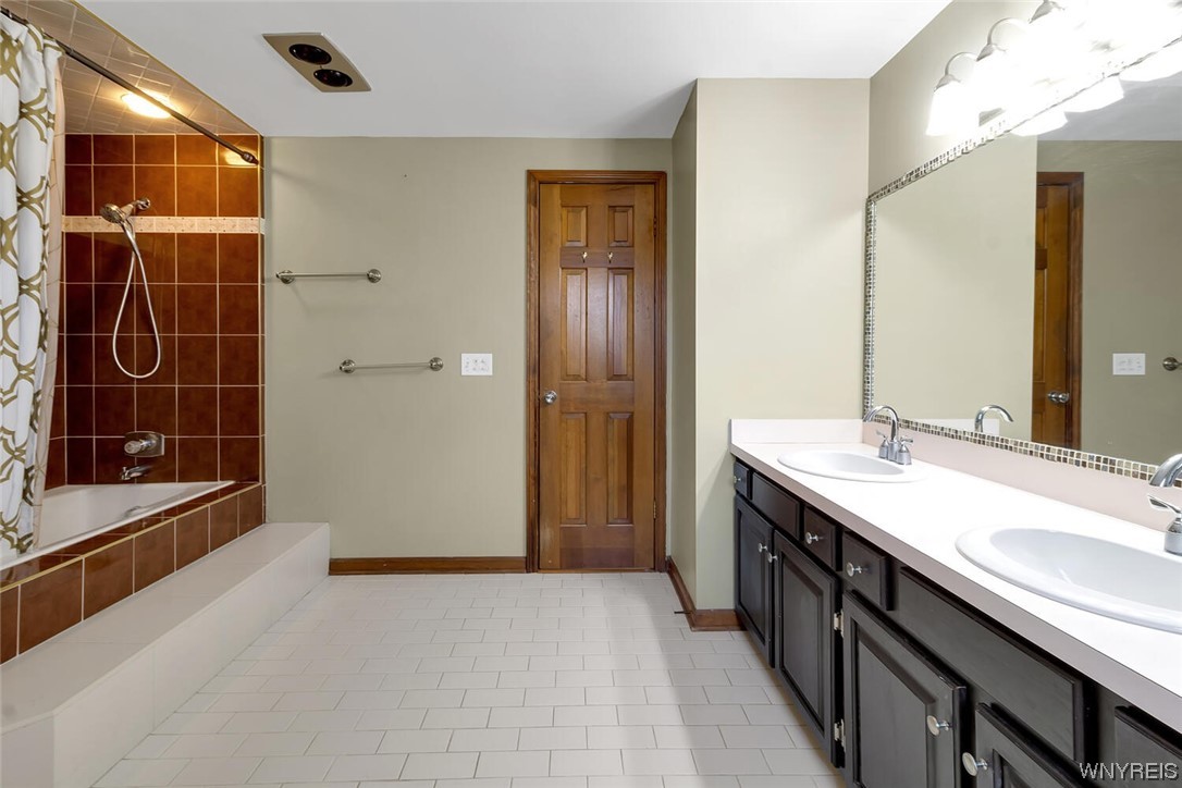 91 Kingsview Road Amherst, NY 14221 - Photo 25 of 34