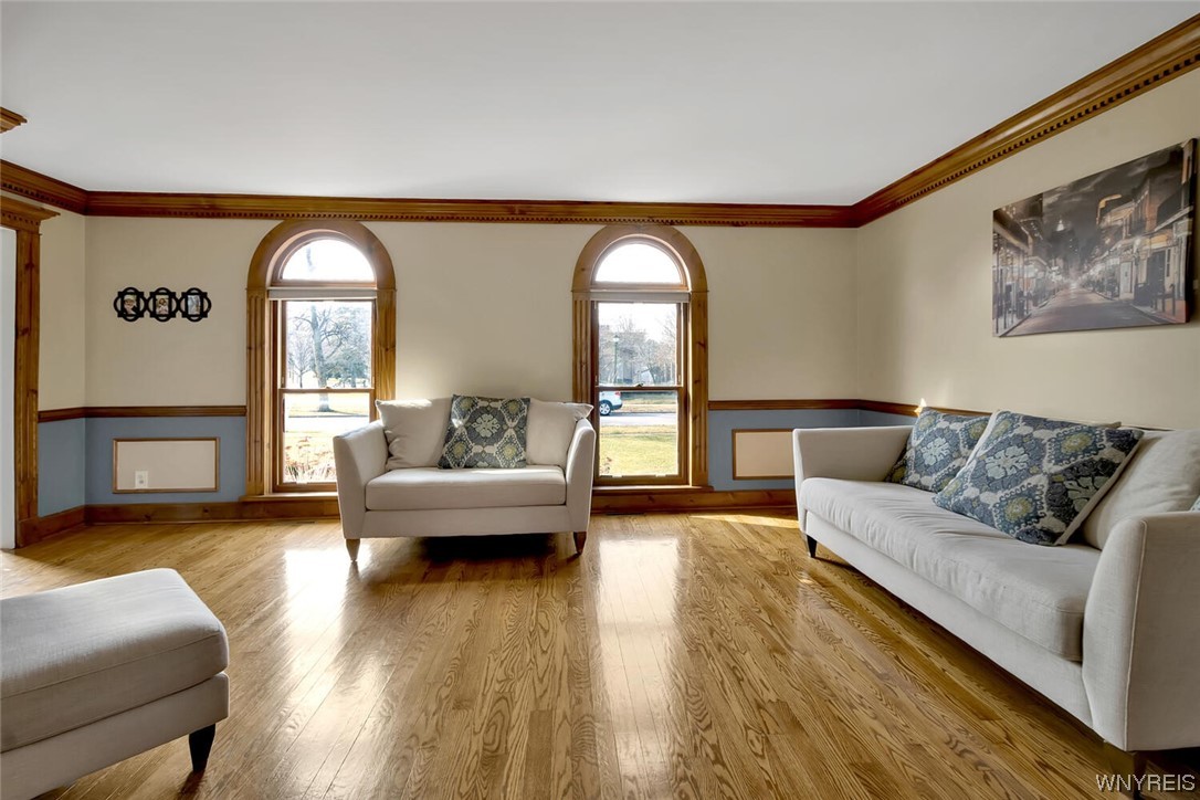 91 Kingsview Road Amherst, NY 14221 - Photo 3 of 34