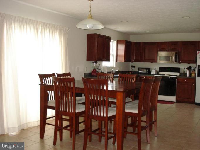 4630 Riddle Drive Nottingham, MD 21236 - Photo 7 of 25 Breakfast Area