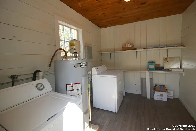 $1,550 | 131 East Ridgewood Court, San Antonio, TX 78212