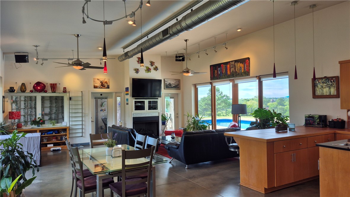 1304 East Queen Street Pendleton, SC 29670 - Photo 15 of 39