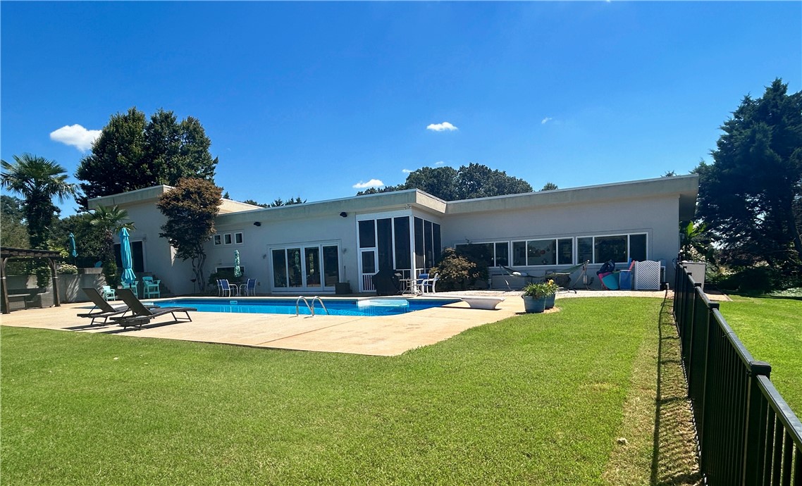 1304 East Queen Street Pendleton, SC 29670 - Photo 4 of 39