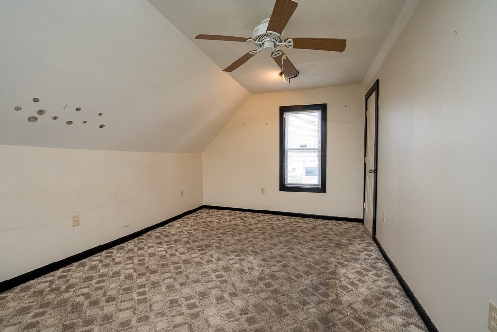 653 Carew Street Springfield, MA 01104 - Photo 14 of 28 Gallery Image 14