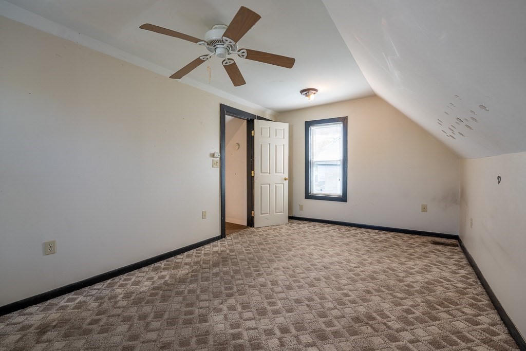653 Carew Street Springfield, MA 01104 - Photo 15 of 28 Gallery Image 15