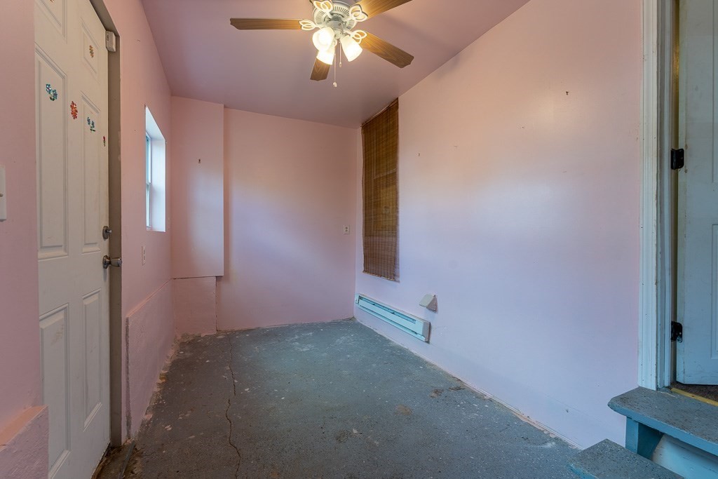 653 Carew Street Springfield, MA 01104 - Photo 20 of 28 Gallery Image 20