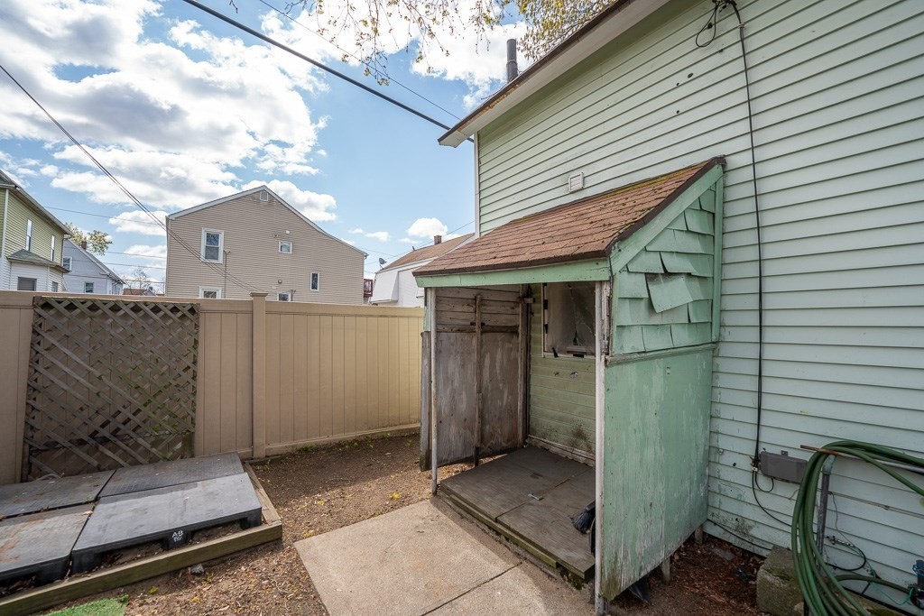 653 Carew Street Springfield, MA 01104 - Photo 24 of 28 Gallery Image 24