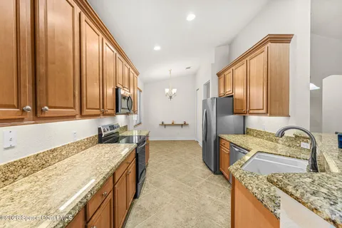 $389,000 | 6223 Dorchester Way, Vero Beach, FL 32966