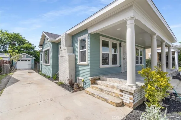 $749,000 | 4239 South Raymond Avenue, Los Angeles, CA 90037