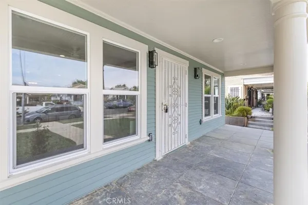 $749,000 | 4239 South Raymond Avenue, Los Angeles, CA 90037