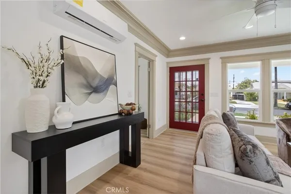 $749,000 | 4239 South Raymond Avenue, Los Angeles, CA 90037