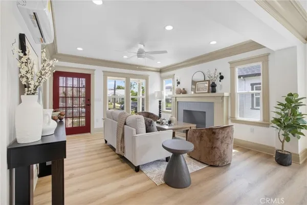 $749,000 | 4239 South Raymond Avenue, Los Angeles, CA 90037