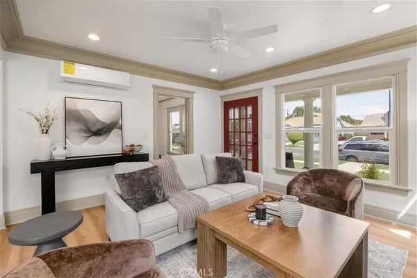 $749,000 | 4239 South Raymond Avenue, Los Angeles, CA 90037